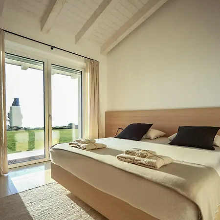 Casa de Férias With Infinity Pool Overlooking Garda Bardolino